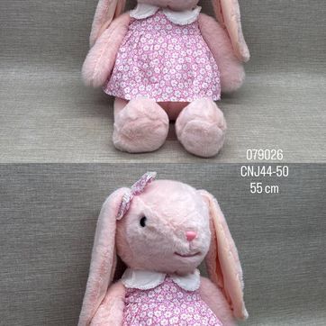 Imagen del producto CONEJA ROSA CON VESTIDO 55 CM