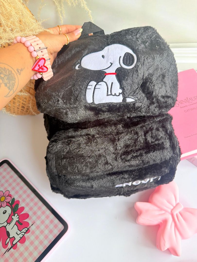 MORRAL SNOOPY NEGRO