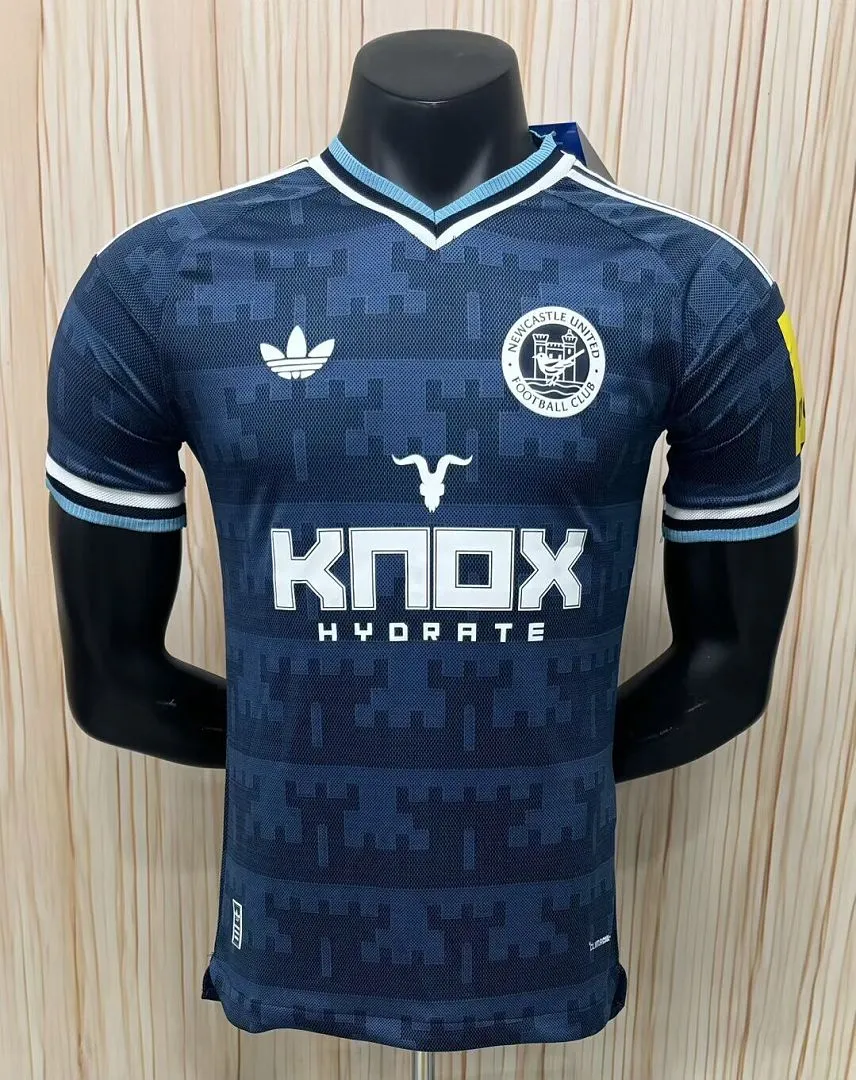 Newcastle United 2026-27 Manga Corta Player