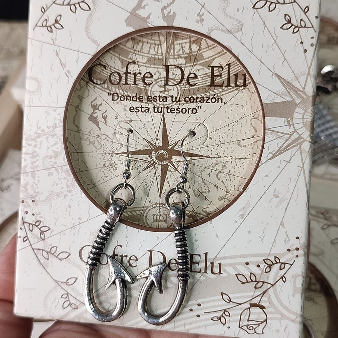 ARETES ANZUELO