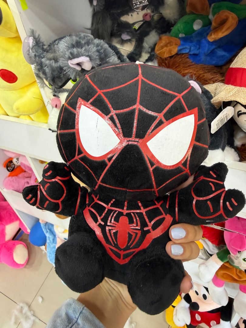 Spiderman negro 25cm 