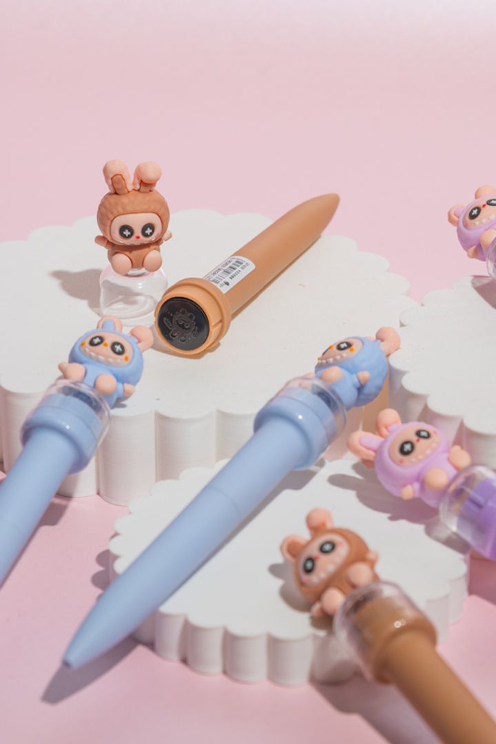 LAPICERO CON SELLO LABUBU