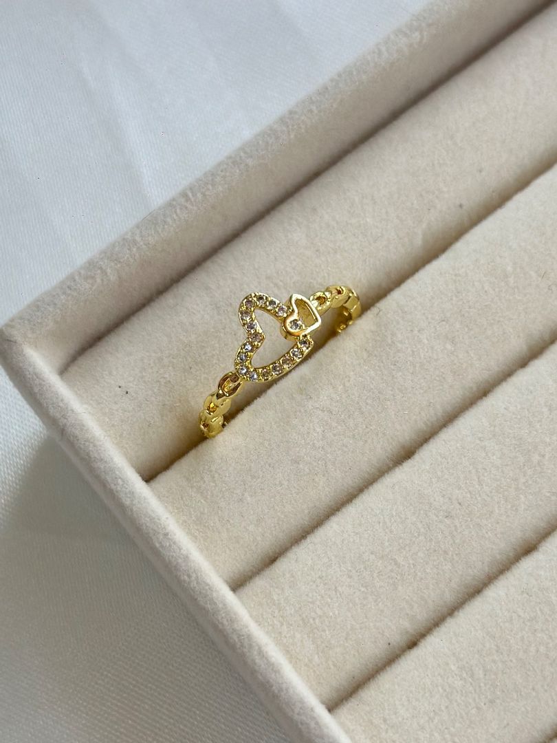 Anillo corazón circonias 