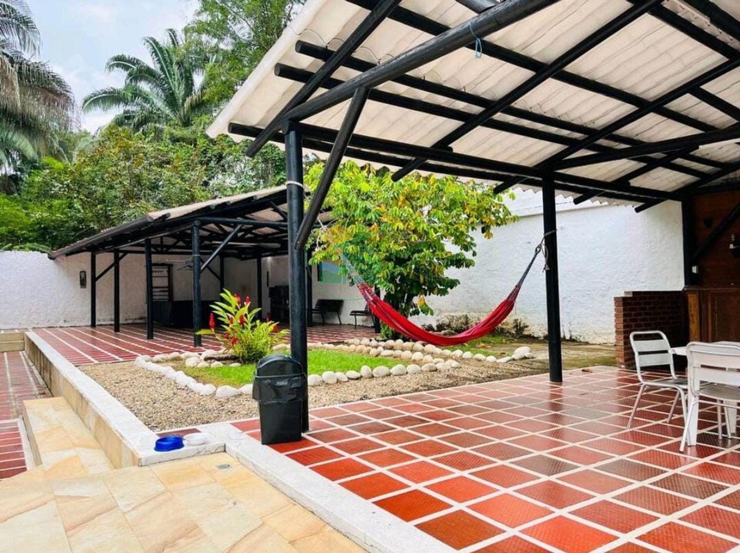 MELGAR |12|16 PERSONAS