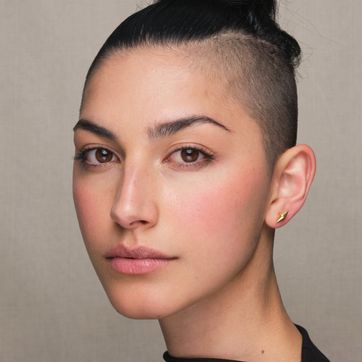  SMALL GOLD DOUBLE CONE STUDS - imagen 1