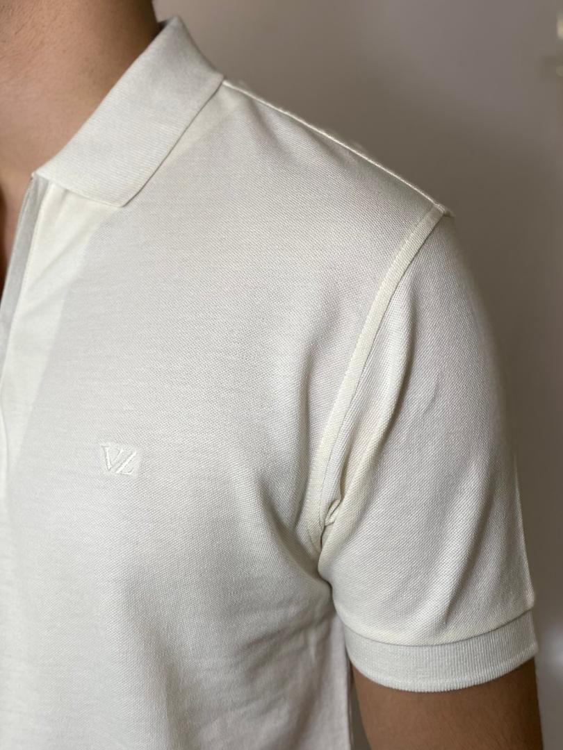 POLO CON CIERRE VELEZ - BEIGE