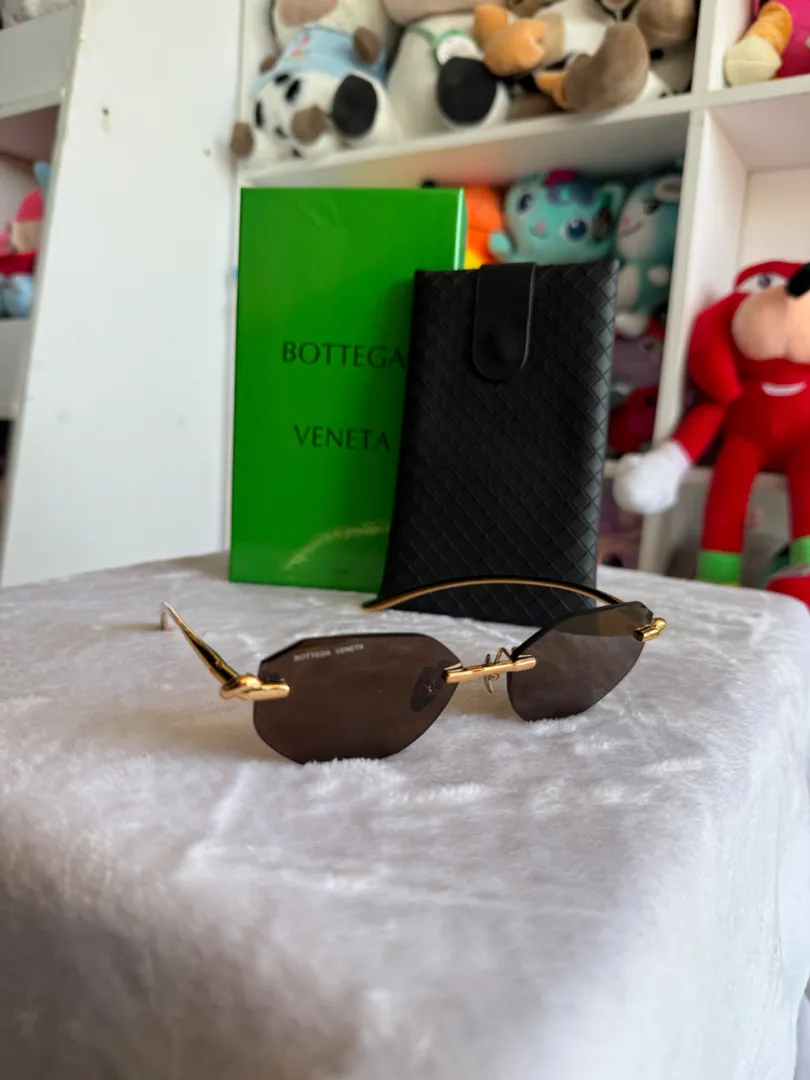 Lentes bottega veneta 