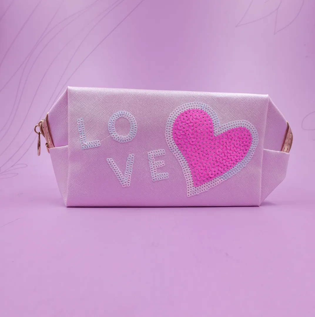 COSMETIQUERA LOVE SENCILLA