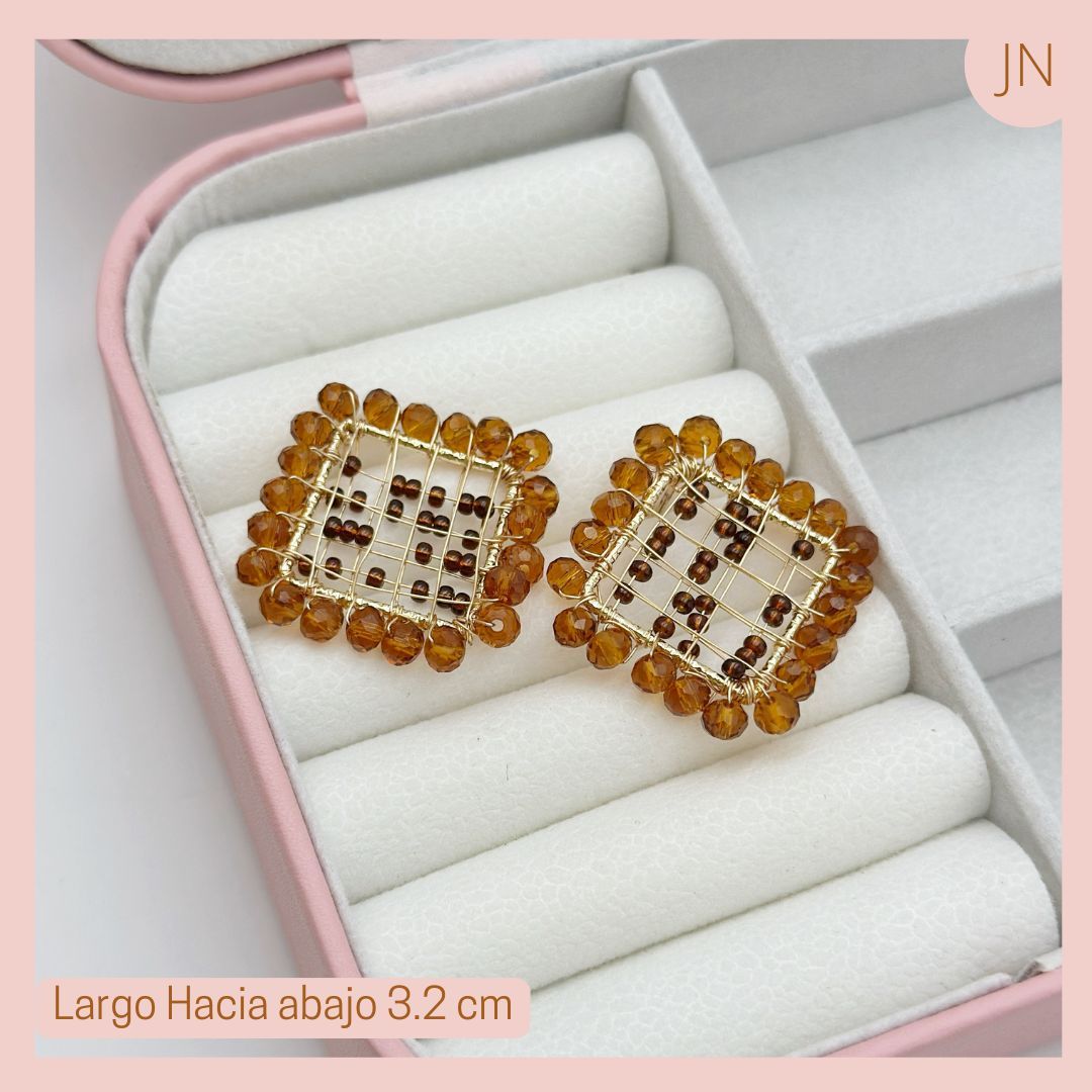 Aretes Cuadro Brown Sharoski
