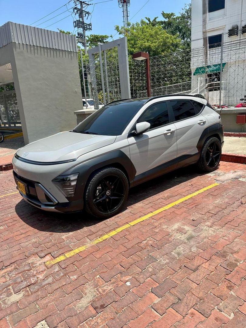 HYUNDAI KONA LIMITED 2025