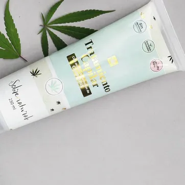 Imagen del producto TRATAMIENTO CAPILAR CANNABIS 250ML SOBRENATURAL