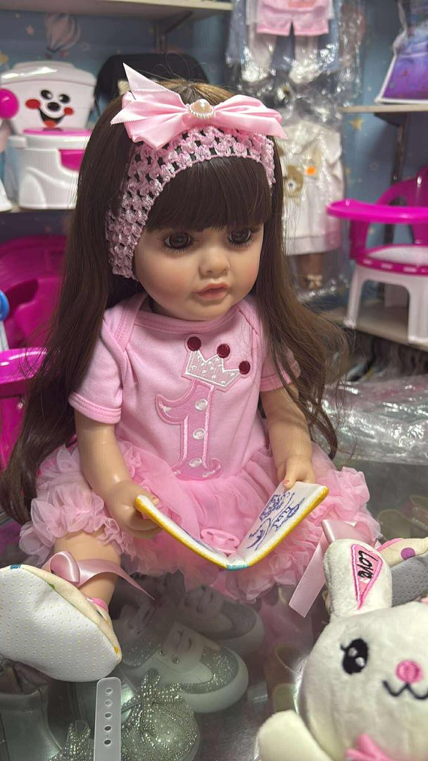Muñeca robótica 