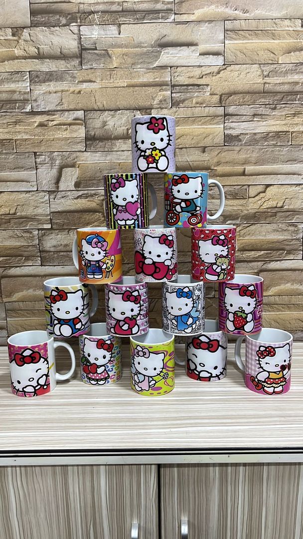 P. HELLO KITTY