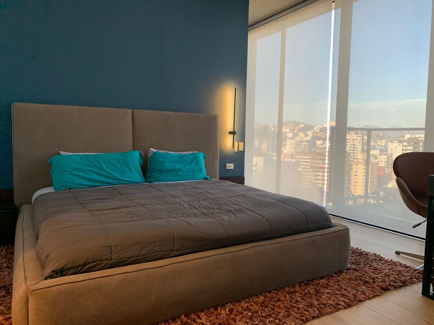 CAMA GREY