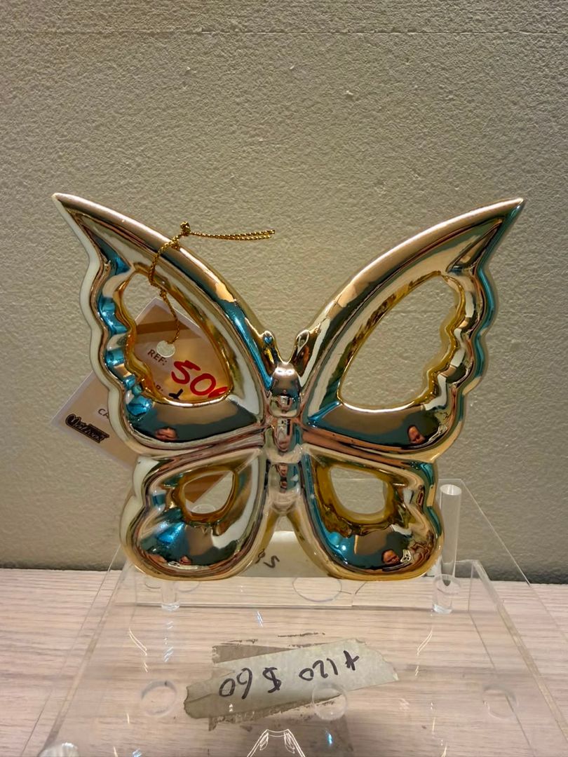 FIGURA CROMADA DORADA MARIPOSA