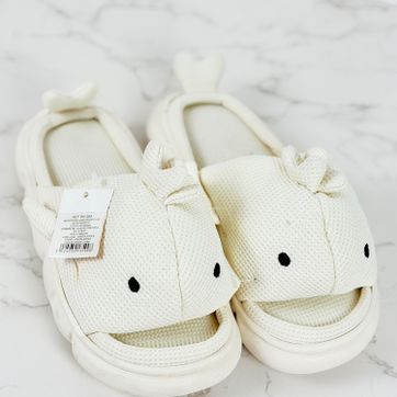 Imagen del producto PANTUFLA BALLENA