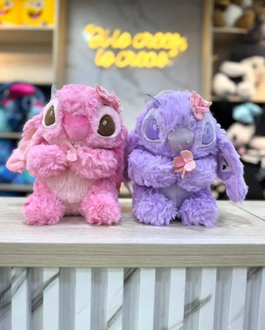 PELUCHE ANGELA FLORES 22cm.