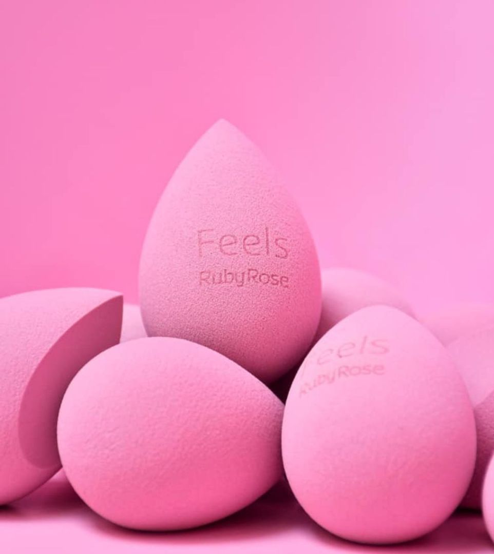 BEAUTY BLENDER FEELS RUBY ROSE