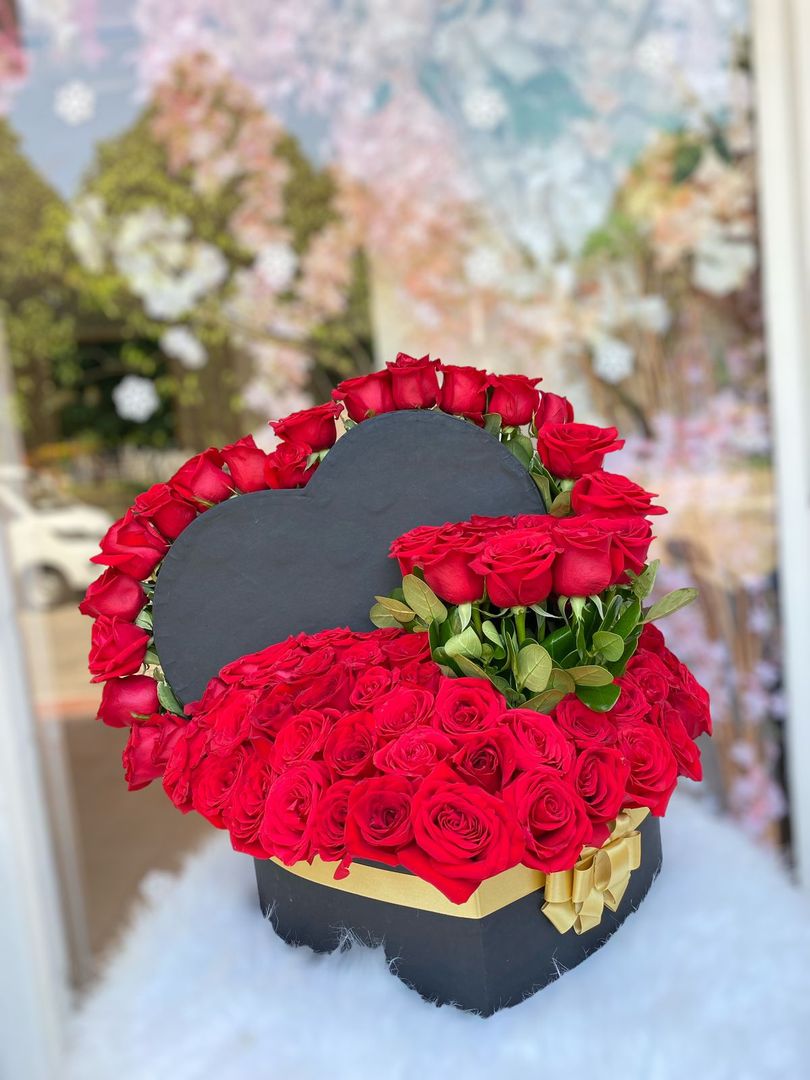 Caja luxury x100 rosas