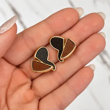 Imagen del producto Arete corazón figura 