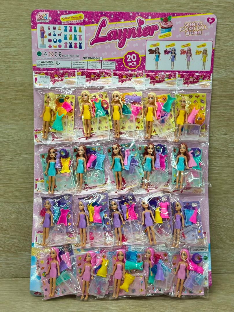 428 MINI MUÑECA CON ACCESORIOS
