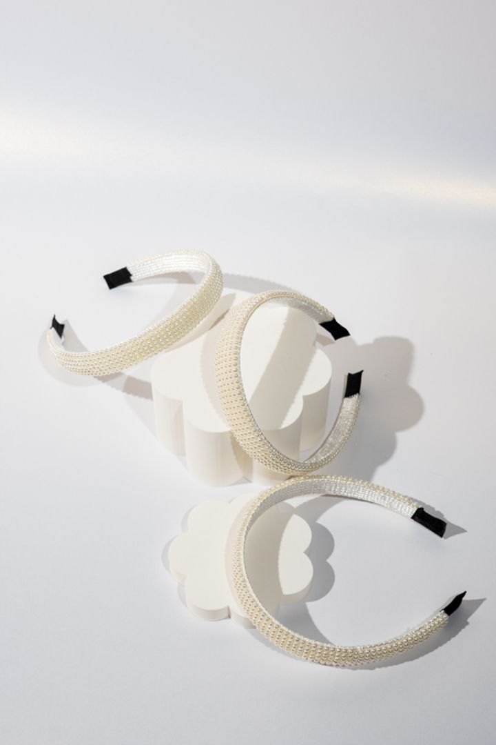 DIADEMA GRUESA PERLAS