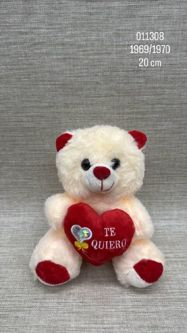 OSO CORAZÓN ROJO SURTIDO 20 CM