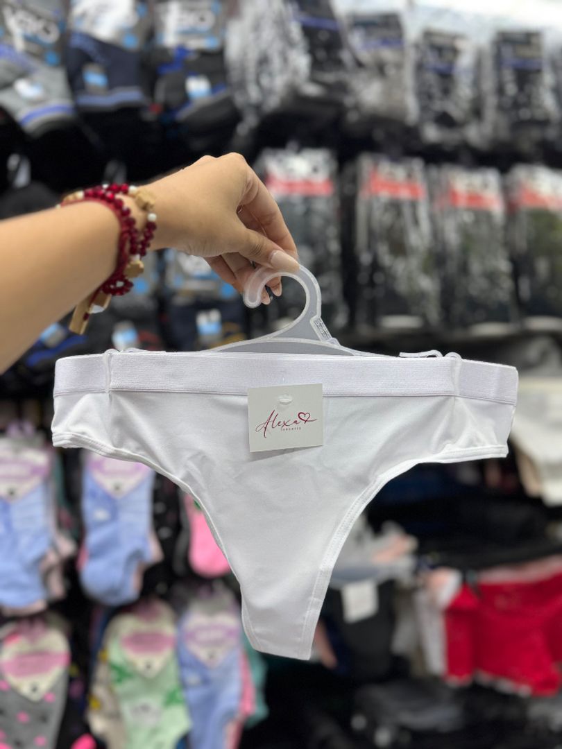 Tanga de mujer 