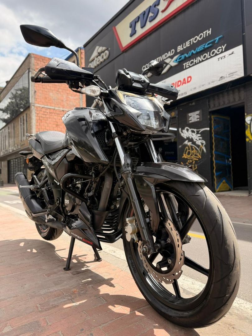 TVS APACHE RTR  160 4V 