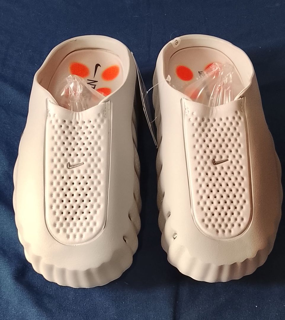 NIke Mind 001