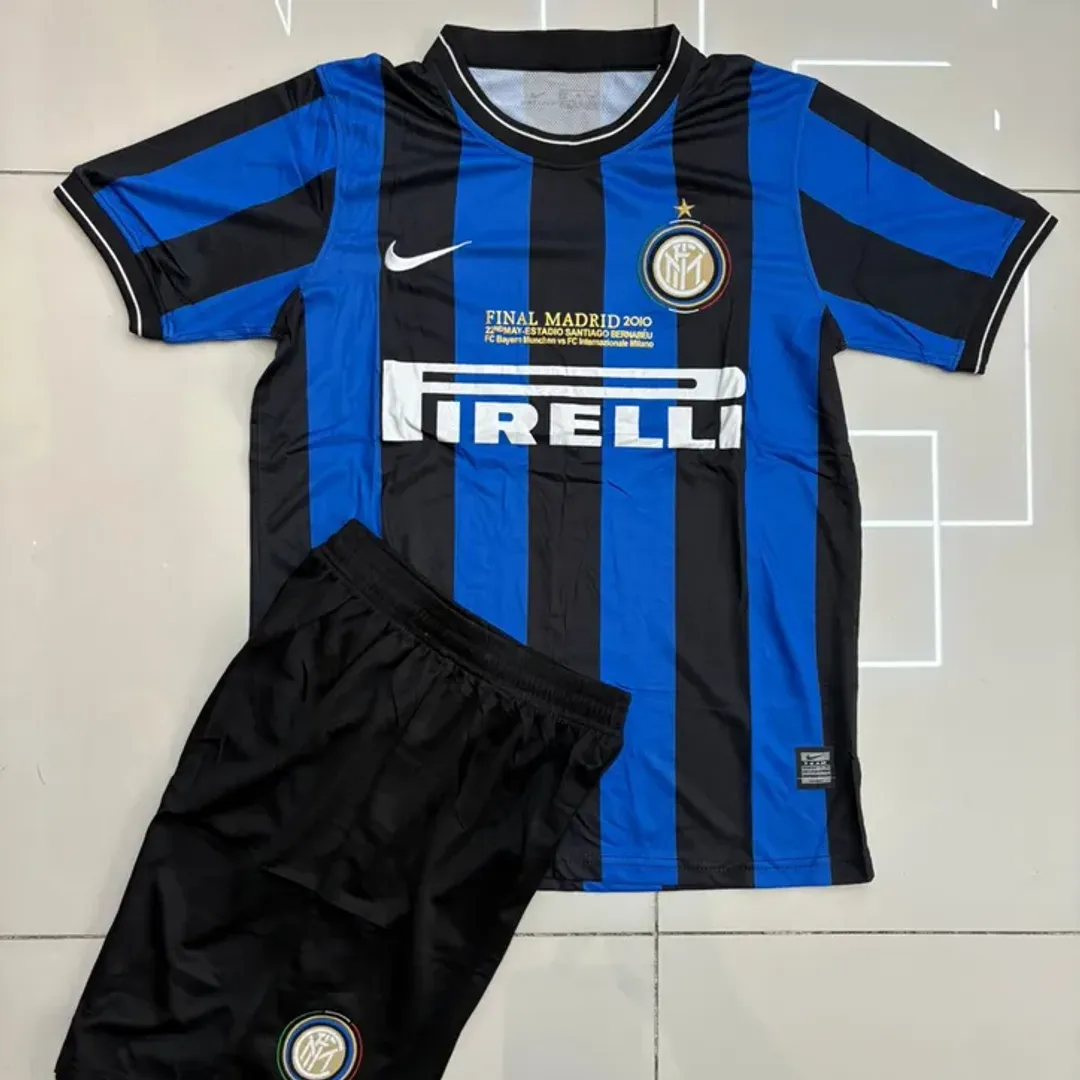 RETRO INTER DE MILAN