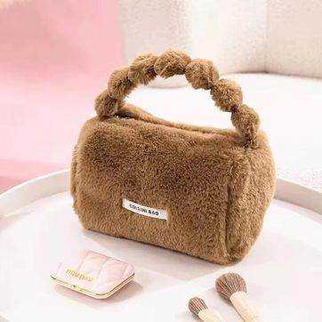 Imagen del producto Cosmetiquera Peluchito Café