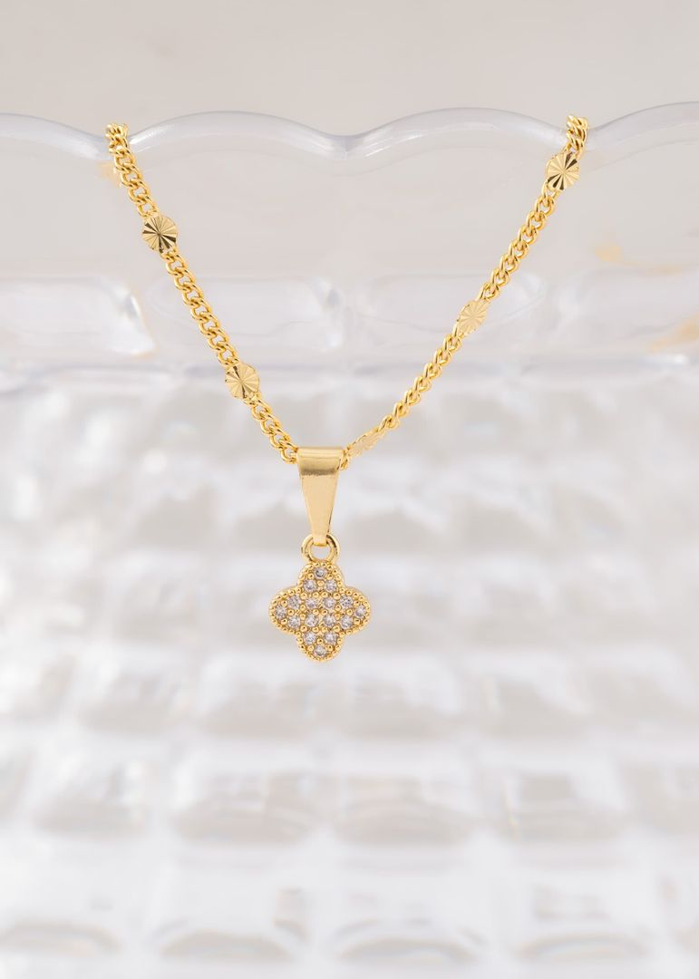 D Clover circonias 7mm