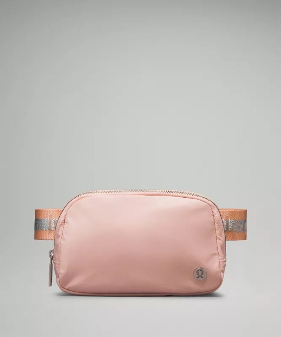 Wordmark Belt bag Pink