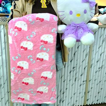 PELUCHE KITTY COBIJA 43cm - imagen 1