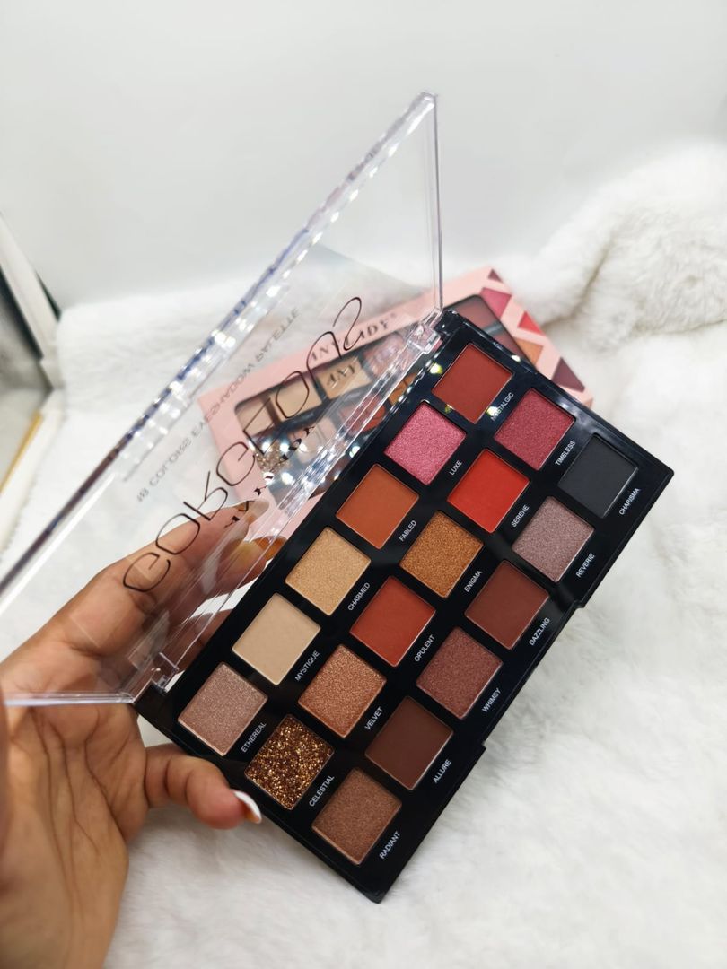 PALETA DE SOMBRAS 