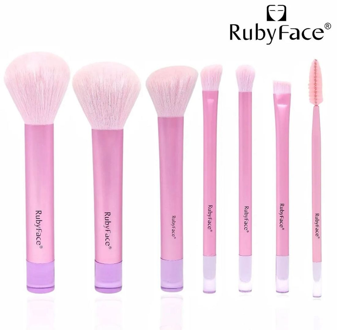 Set de brochas con cosmetiquera RUBY FACE