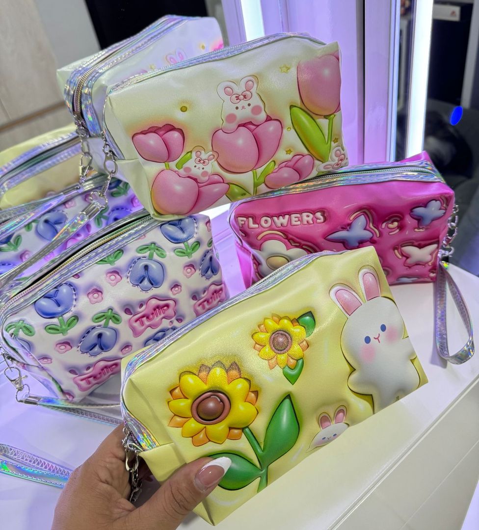 Cosmetiquera kawaii