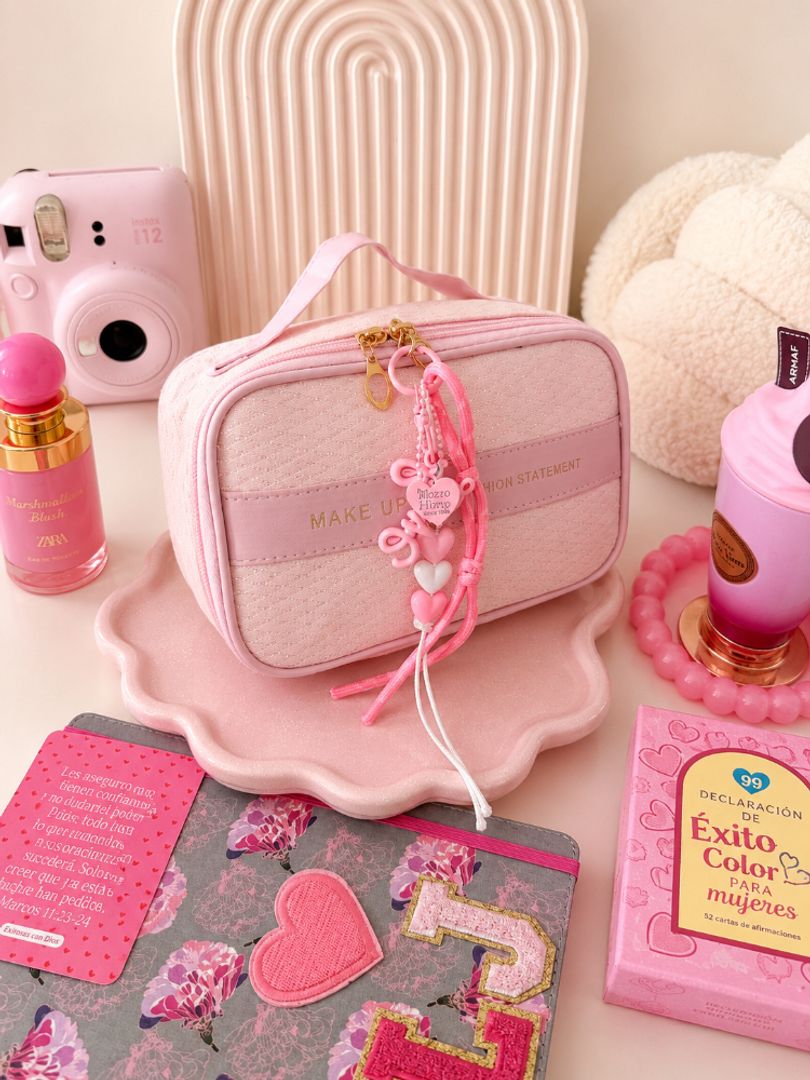 Cosmetiquera makeup llavero 
