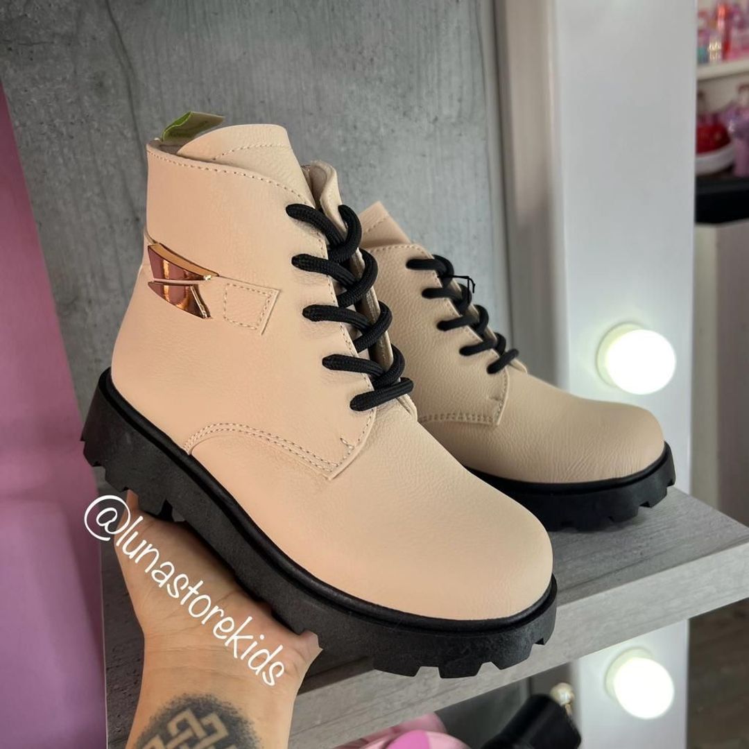 TALLAS 35, 33, 32, 31, 30