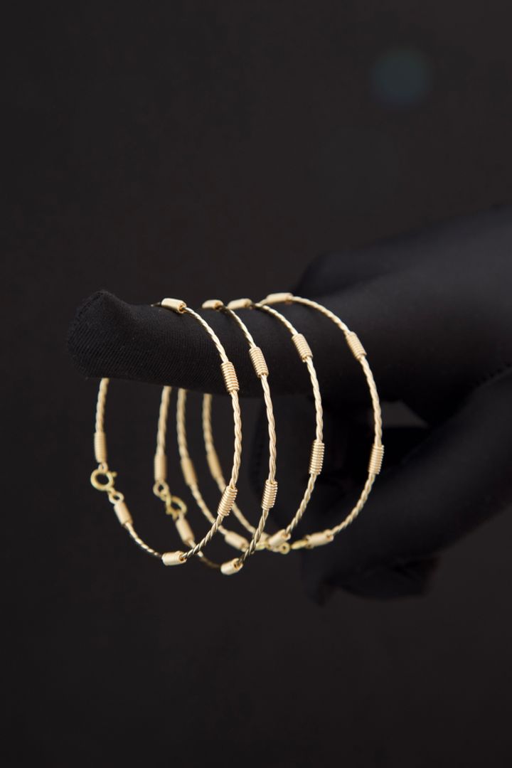 Pulsera alambre 7 nudos 