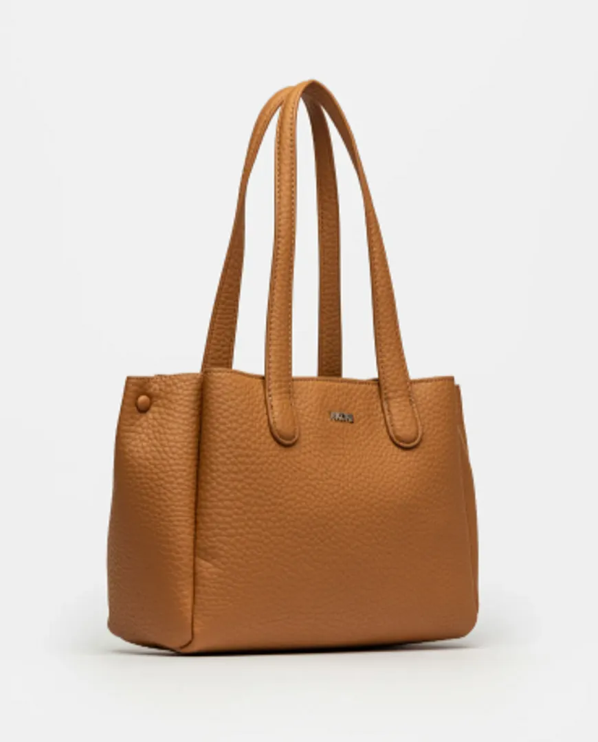 SHOPPER ERIN CUOIO