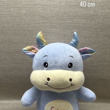 Imagen del producto VACA MEDIANA AZUL CIELO "LOVE" 40 CM