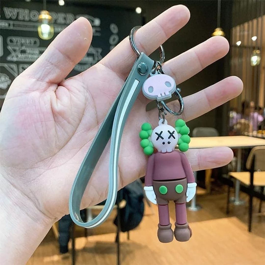 Llaveros kaws 