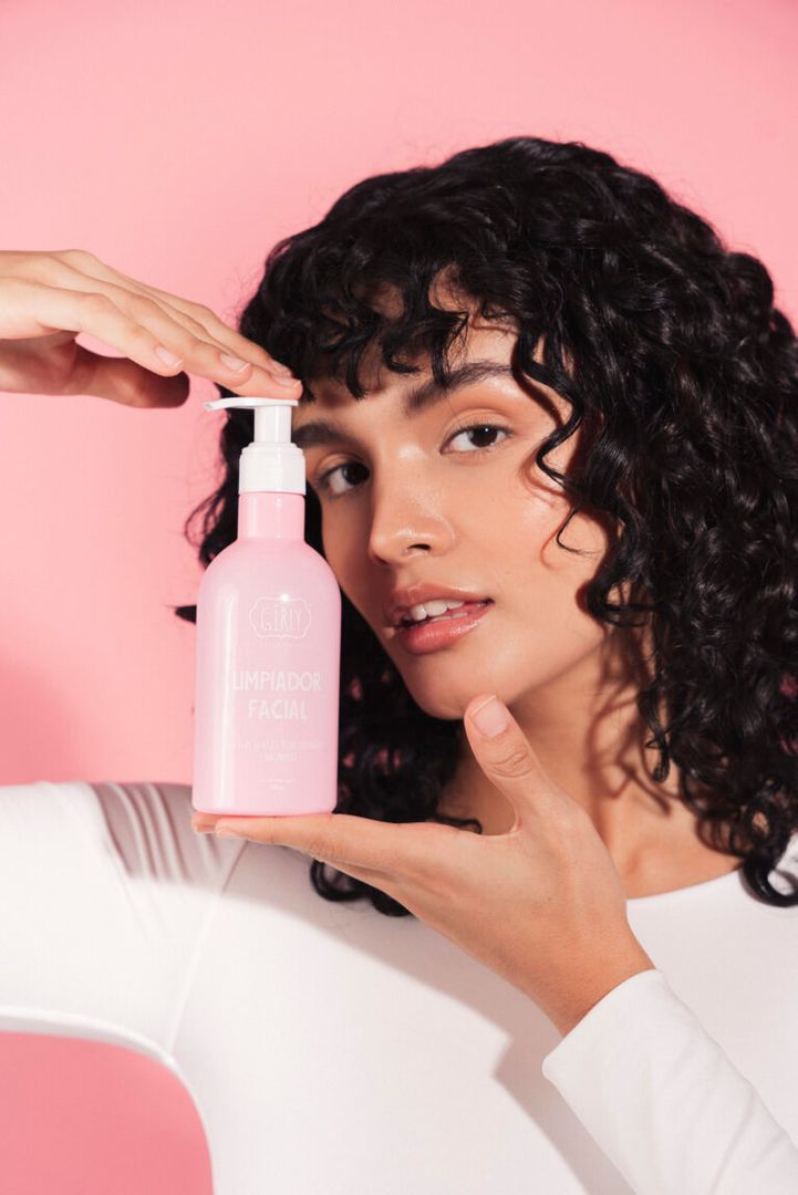 Limpiador facial girly 230ML