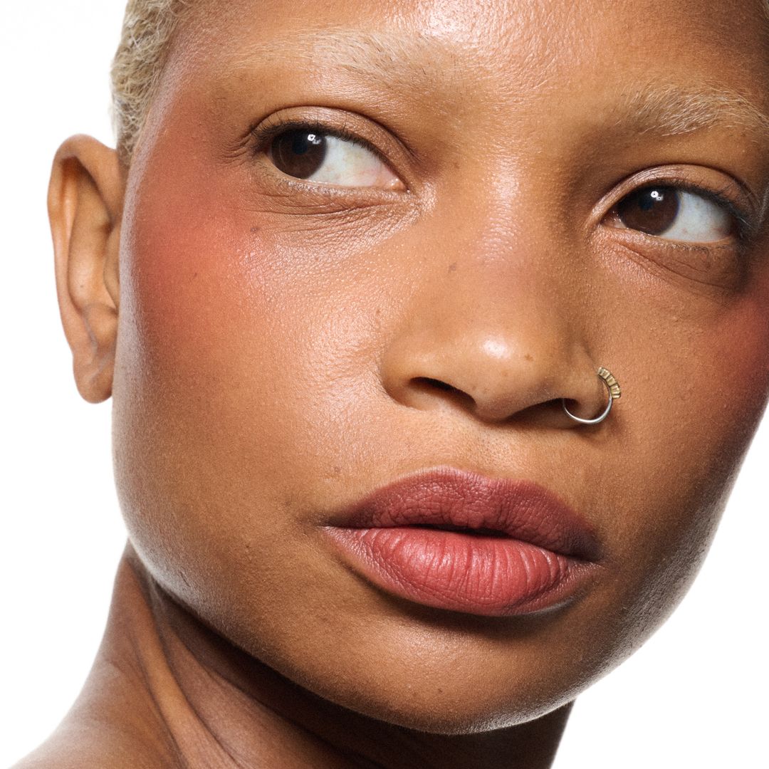 POWDER KISS LIP & CHEEK – DEVOTED TO CHILI