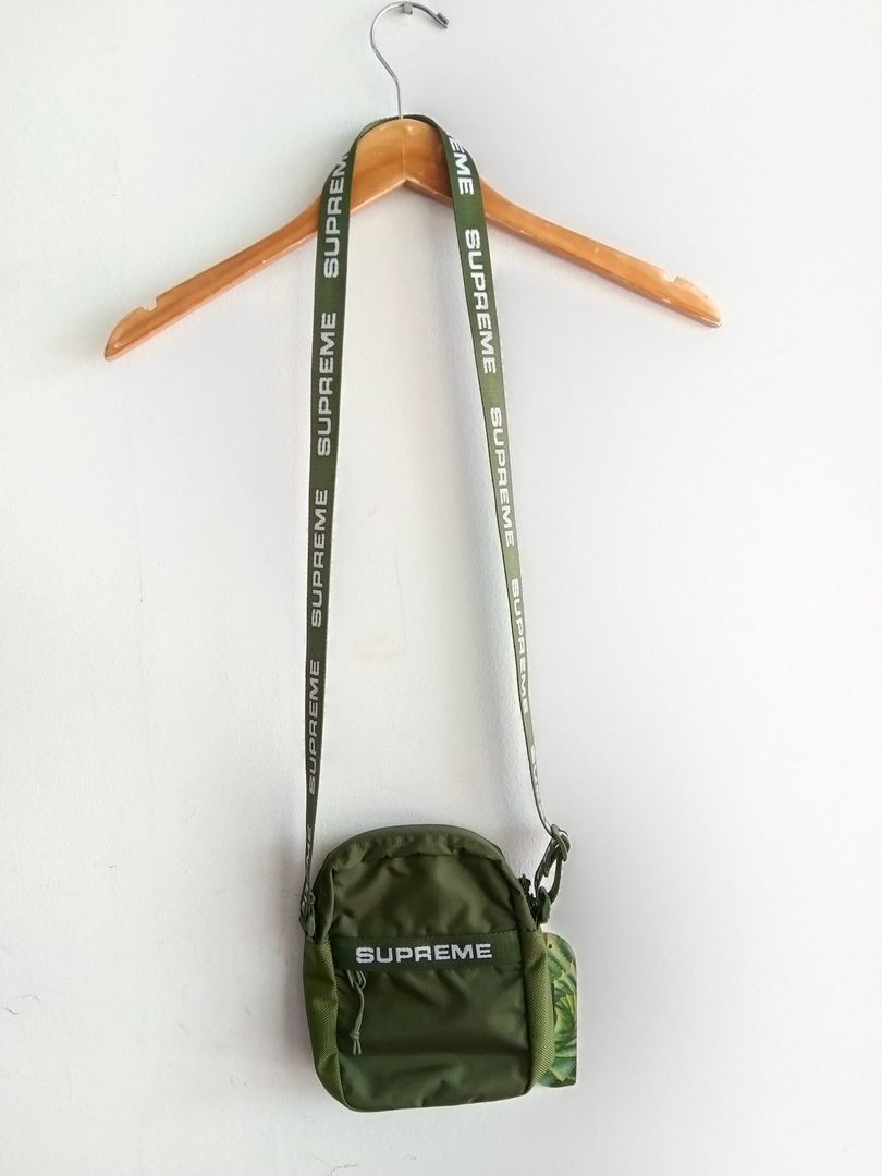 SUPREME "BOLSO" (VERDE)