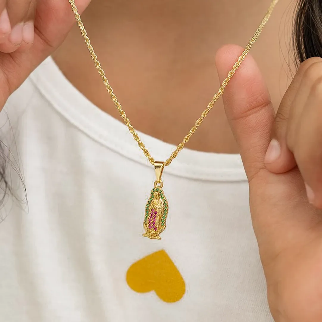 D V. Guadalupe Silueta circonias 2 Cms