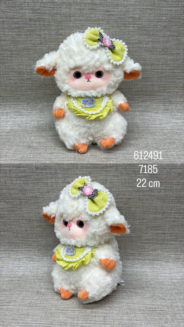 OVEJA CON ACCESORIOS 22 CM