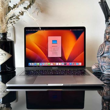 MacBook Pro A1706 13” Touchbar. - imagen 1